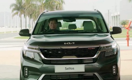 Kia-seltos-2021-with-new-kia-logo
